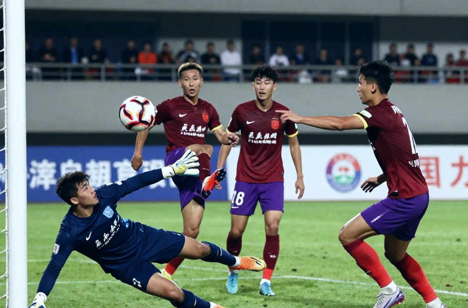 Vietnam's AFC Slot Trap: Thin Squads Don't Fall to Rivals, They Fall to the Calendar