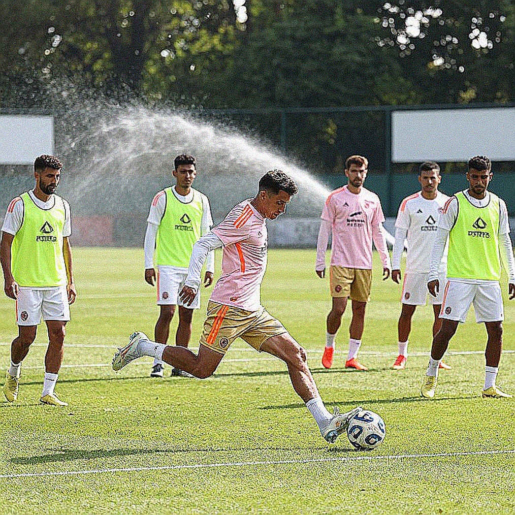 Hanoi FC 1-4 SLNA: System Collapse After the 35th-Minute Goal and the Harry Kewell Dilemma