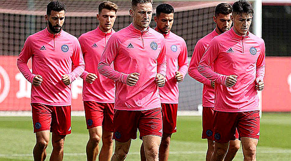 Bản hợp đồng 40 tỷ và bài học từ World Cup 2026: Vì sao tôi không tin lời giới thiệu của người đại diện