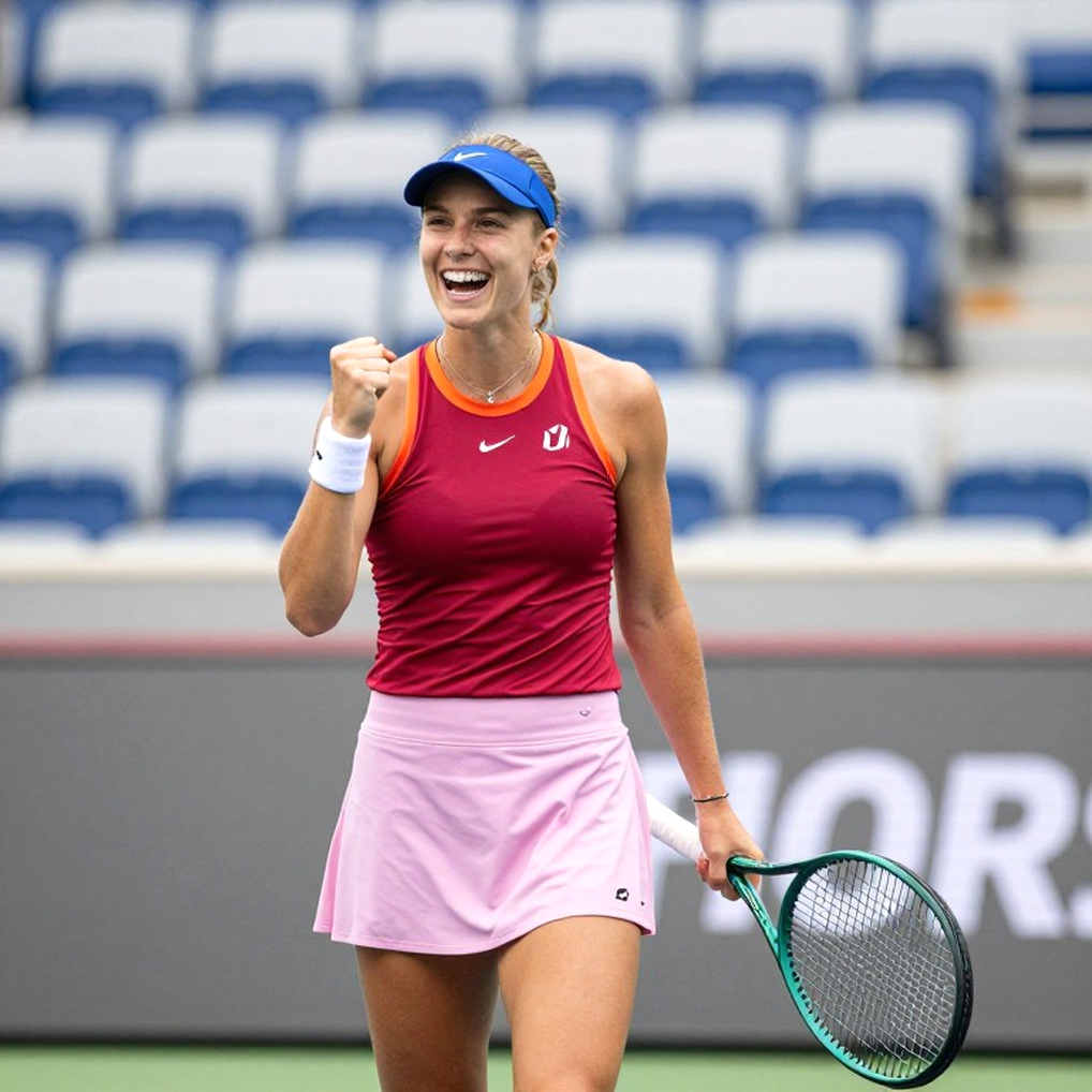 Năm 2026 của Rod Laver: Bốn giải lớn và một tư thế đứng yên Năm 2026 của Rod Laver: Bốn giải lớn và một tư thế đứng yên