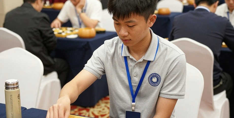 Olympiad cờ vua 2026: Ấn Độ bảo vệ ngôi vương giữa lòng Uzbekistan, Gukesh và Sindarov tạo nên tâm điểm