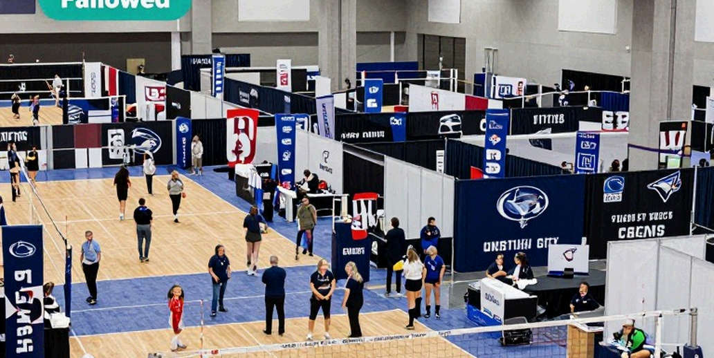 Kentucky lật set 2 trước Louisville: một bản chỉnh tuyến tấn công, và phần dữ liệu còn thiếu