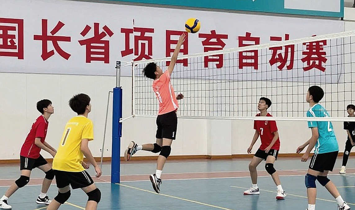 Kỳ chuyển nhượng esports: khi tín hiệu bị nhấn chìm trong tiếng ồn